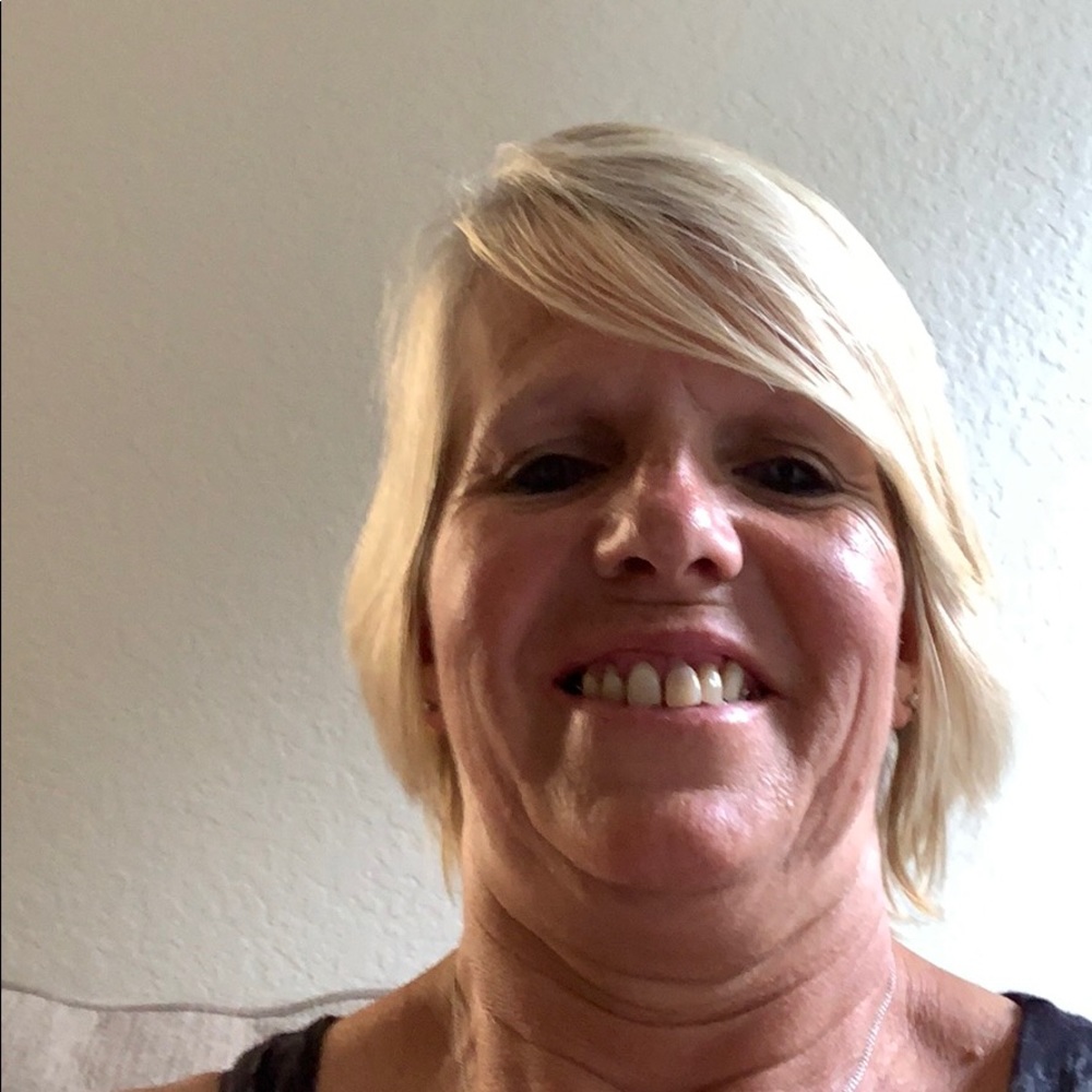 Meet your Posher, Sherry